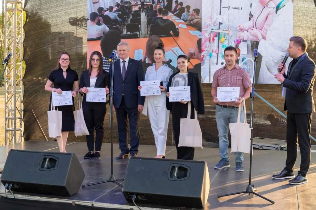 Tinerii ambasadori promovează cercetarea în Republica Moldova