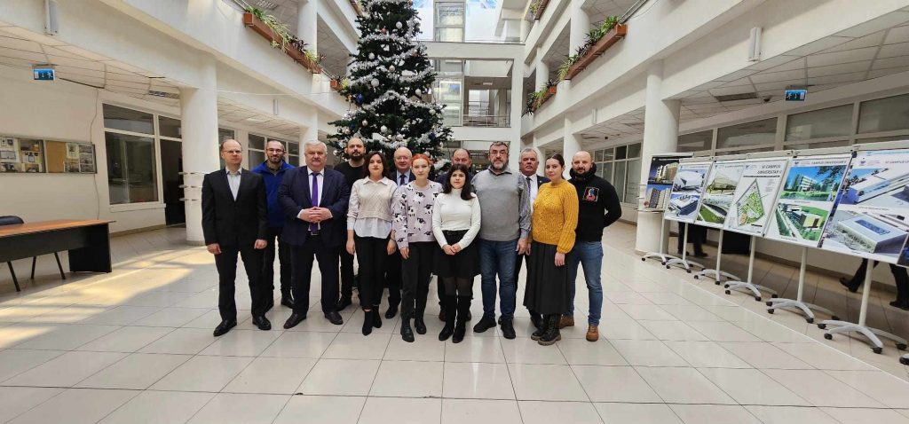 Cadre didactice și studenți de la USM și USV s-au reunit la Suceava în cadrul Mesei rotunde: „Spațiul Românesc, între Istorie și Geopolitică”