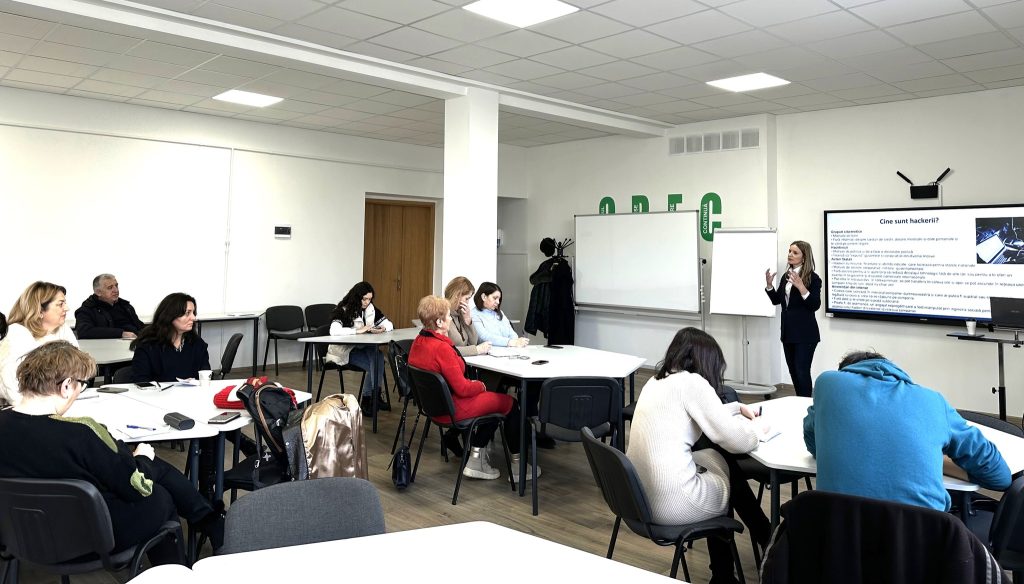 Cadre didactice de la USM au participat la un program de instruire în domeniul securității cibernetice, oferit de Institutul European de Studii Politice din Moldova