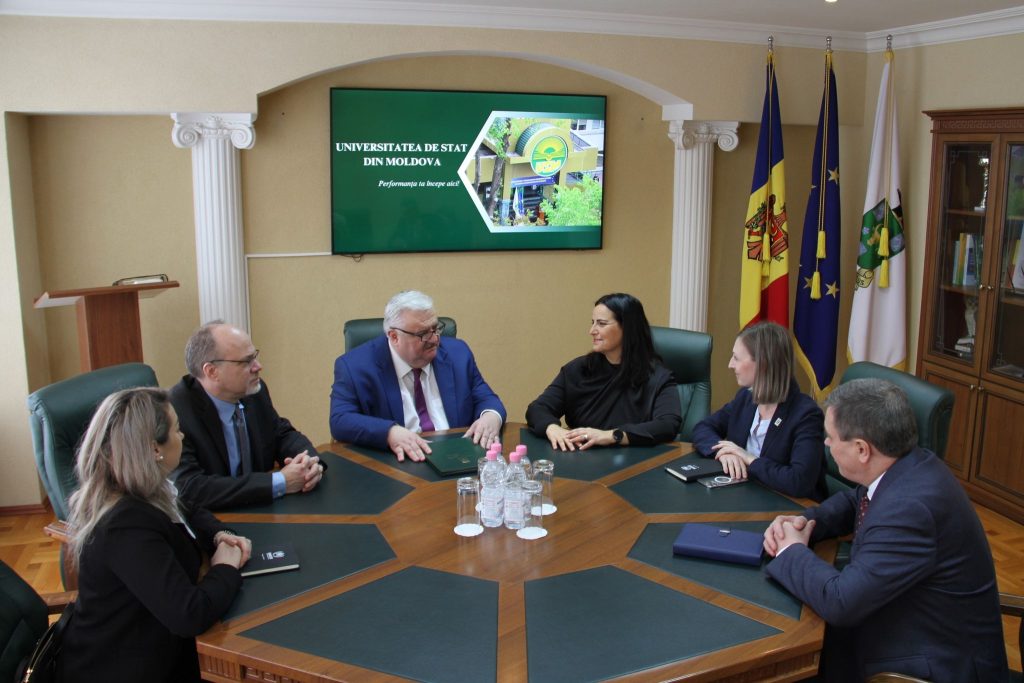 Parteneriat USM – UNCHR: săli de studii dotate cu tehnică digitală