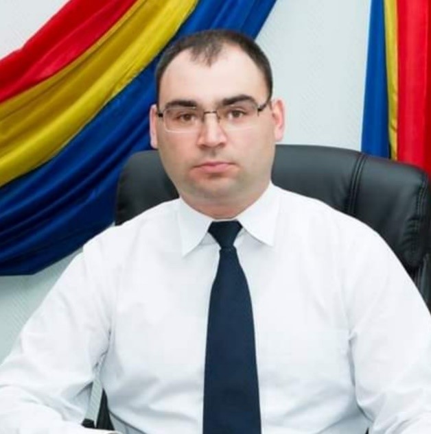 Anunț  privind susținerea publică a tezei de doctor în drept