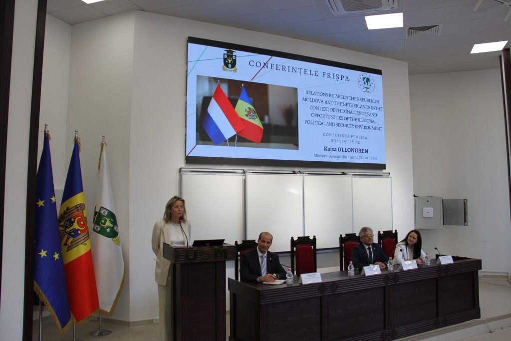 Studenții USM au avut oportunitatea să discute cu Ministra Apărării a Regatului Țărilor de Jos, Kajsa Ollongren