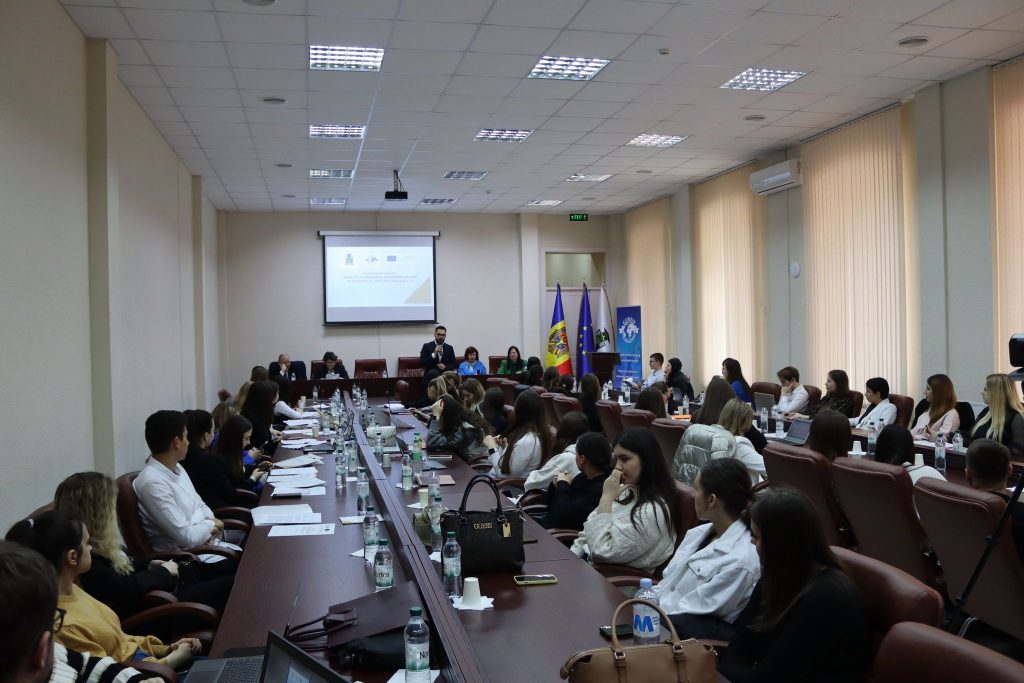 USM a organizat Masa Rotundă Națională – „Rolul Uniunii Europene în soluționarea problemelor globale”