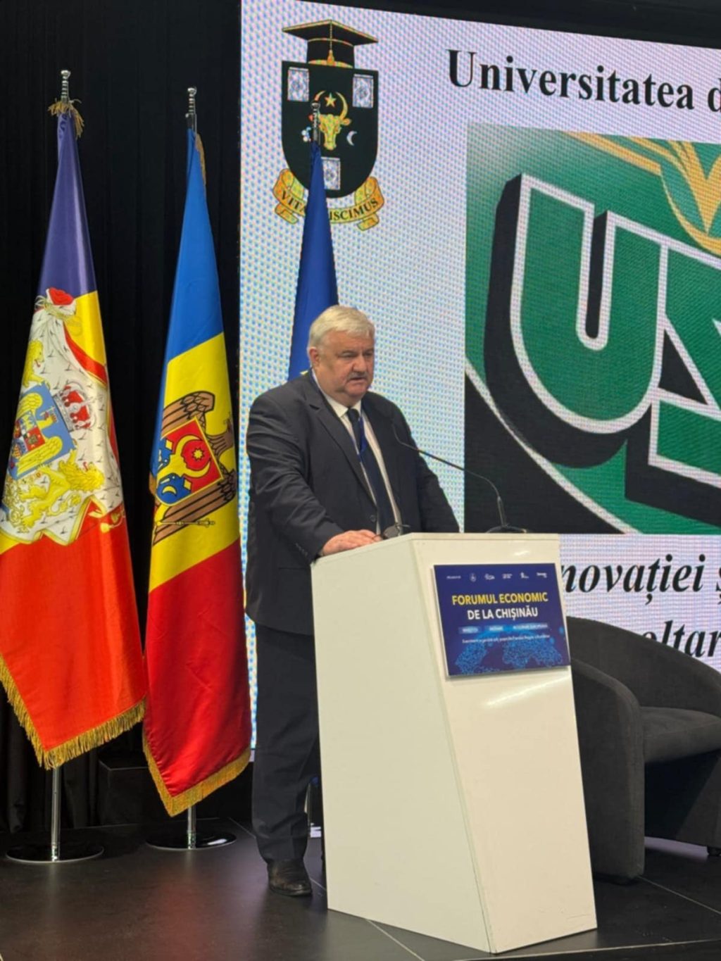 Rectorul USM la Forumul Economic de la Chișinău 2025: „Universitatea de Stat din Moldova – Motor al inovației și partener strategic în dezvoltarea economică”