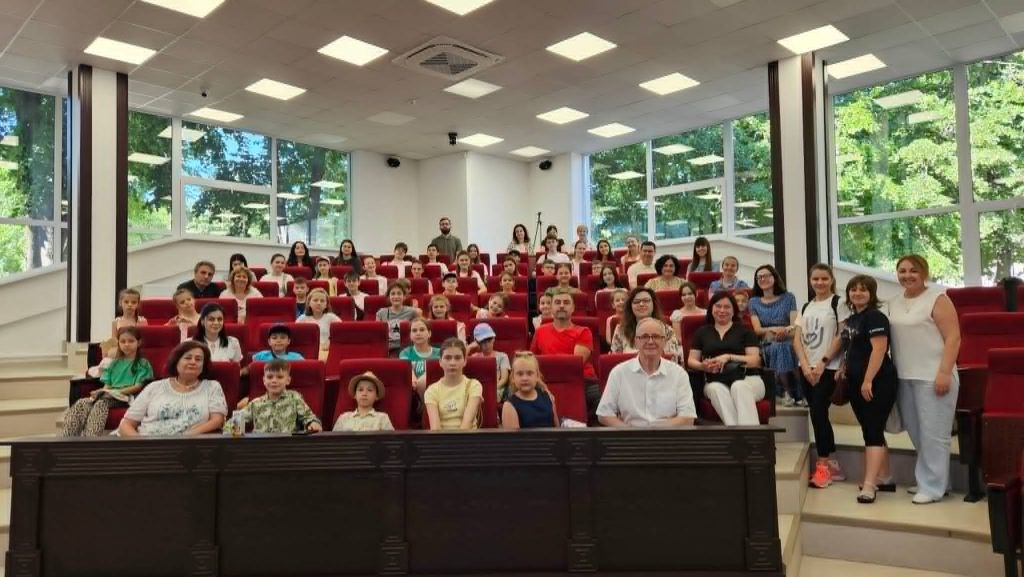 O săptămână de aventură, creativitate și prietenie: Tabăra Bucuriei a început la USM