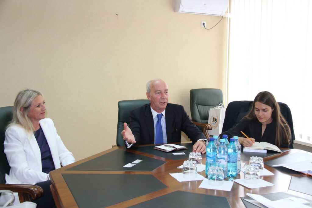 Universitatea de Stat din Moldova a primit vizita delegației oficiale a Fundației Robert SCHUMAN