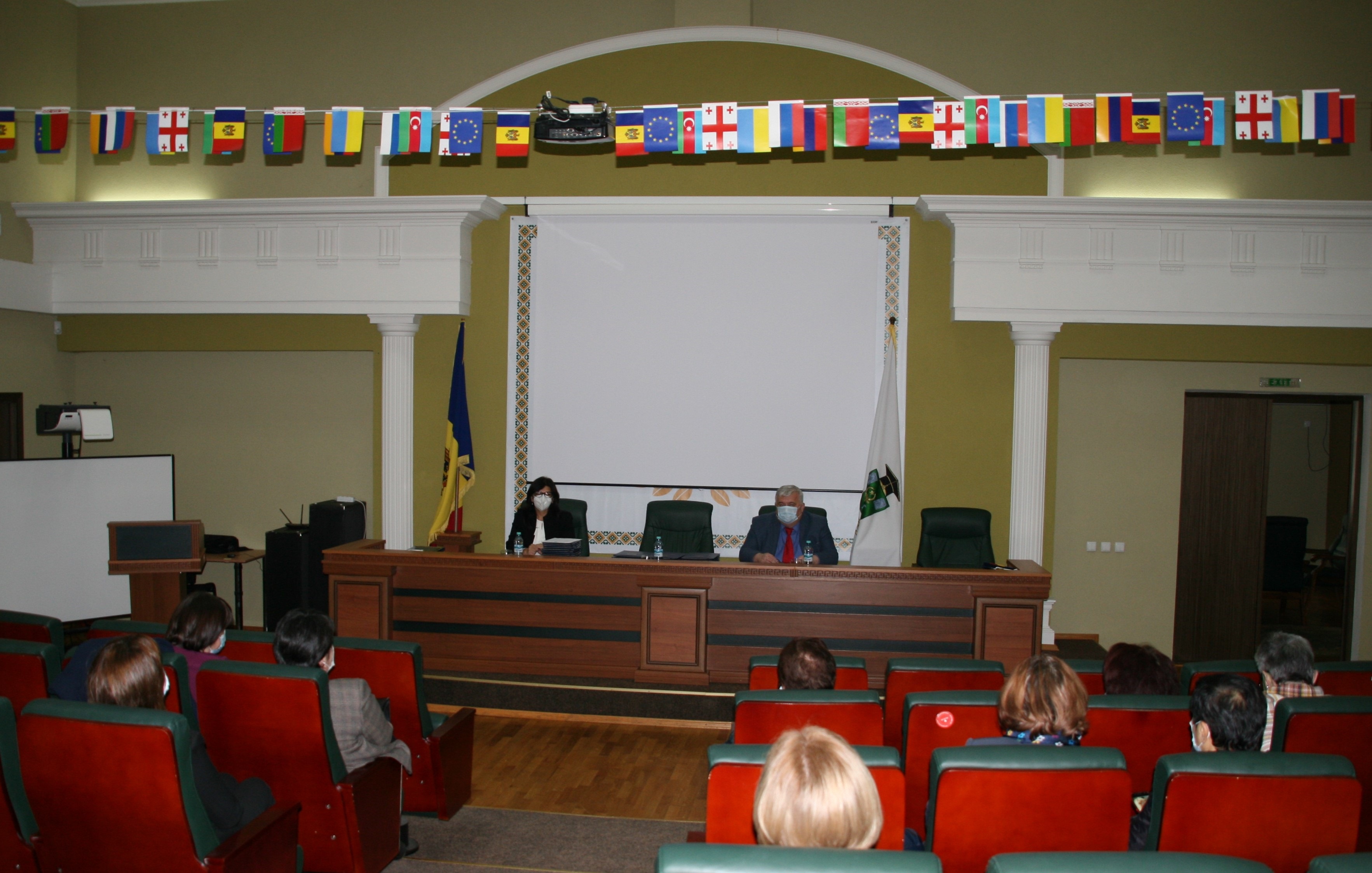 Diploma Guvernului și Diploma Ministerului Educației și Cercetării a fost decernată unui grup de cadre didactice a USM