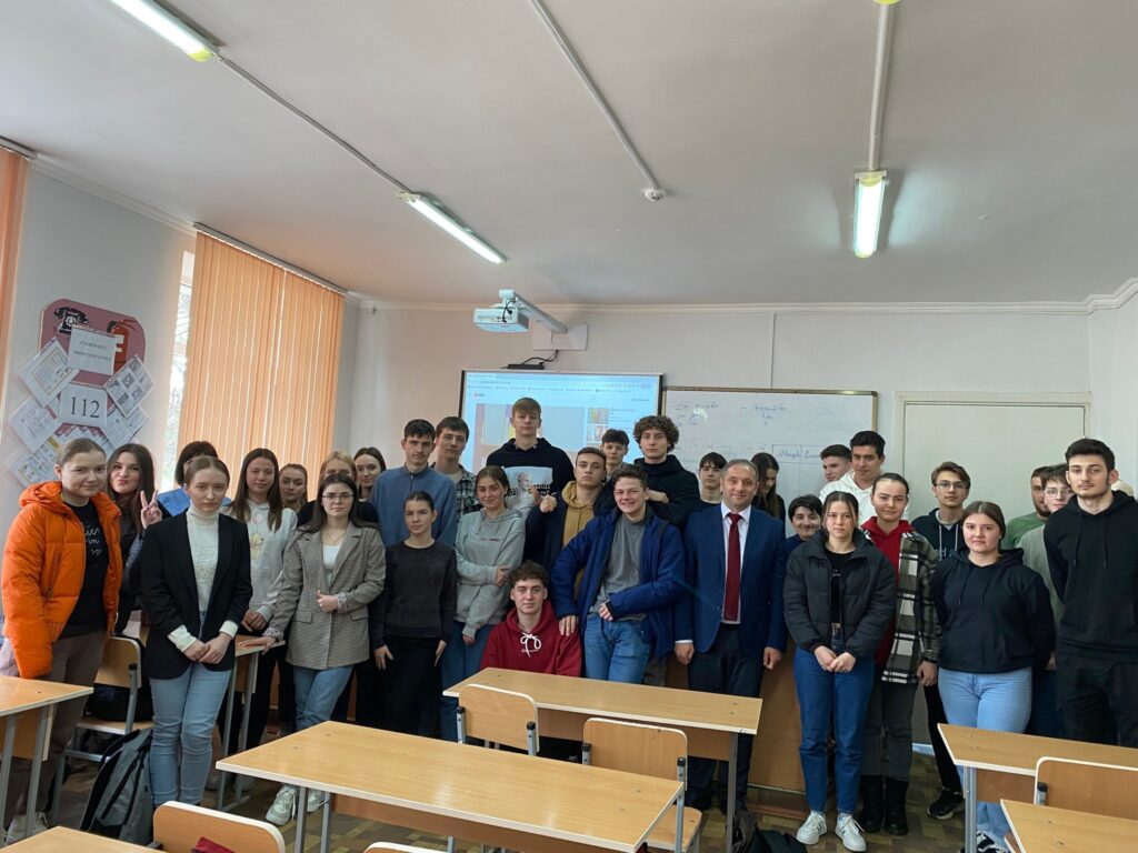 Performanța ta începe la USM – Universitatea de Stat din Moldova continuă să informeze elevii din țară despre oferta educațională și beneficiile studiilor superioare