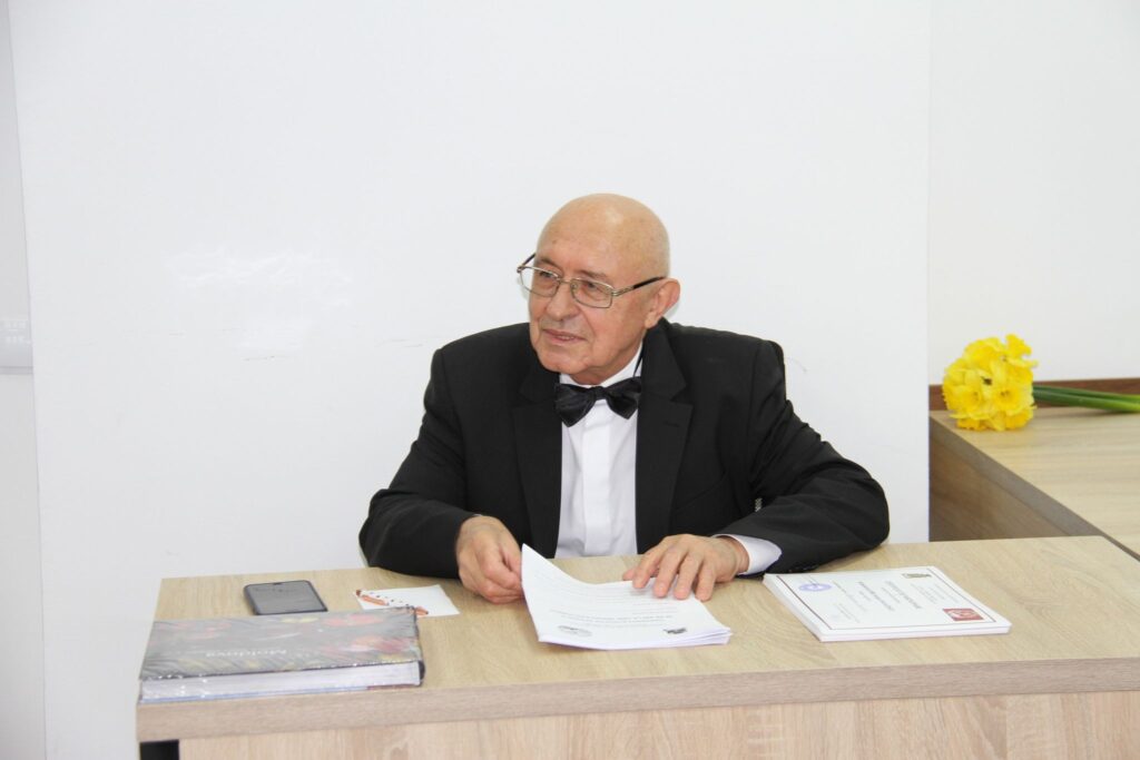 50 de ani de activitate a profesorului Sergiu PAVLICENCO – marcați la Facultatea de Litere a USM