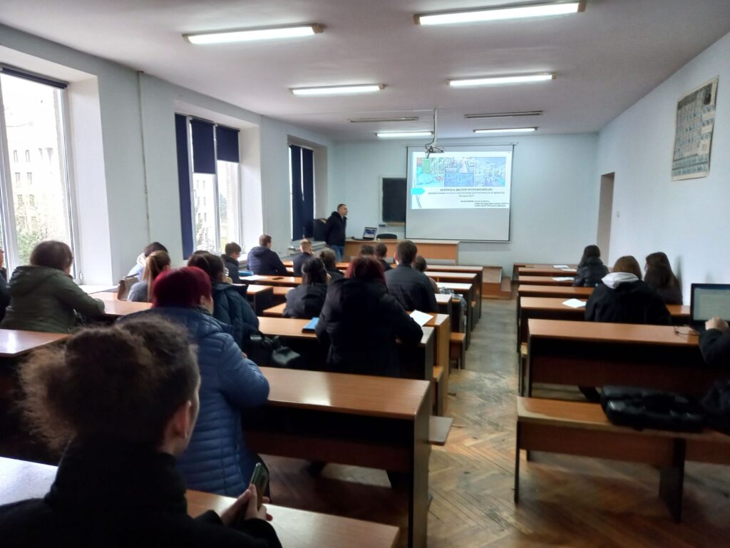 Absolvenții de succes, revin la USM pentru a împărtăși studenților experiențele profesionale