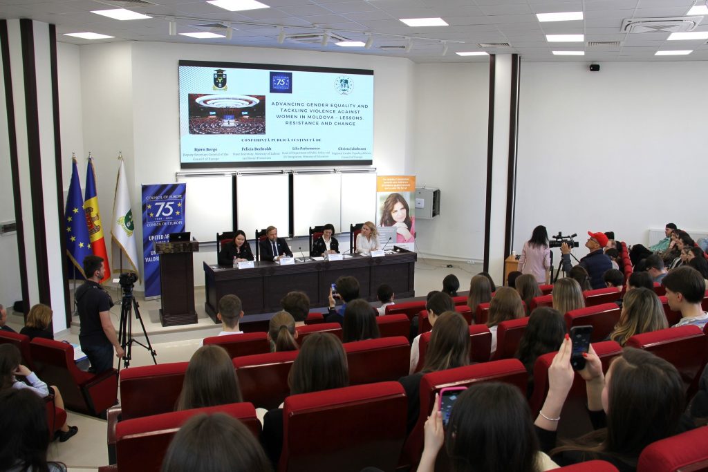 Politicile și măsurile de promovare a egalității de gen și prevenirea/combaterea violenței împotriva femeilor – subiectul lecției publice susținută la USM de către reprezentanții Consiliului Europei