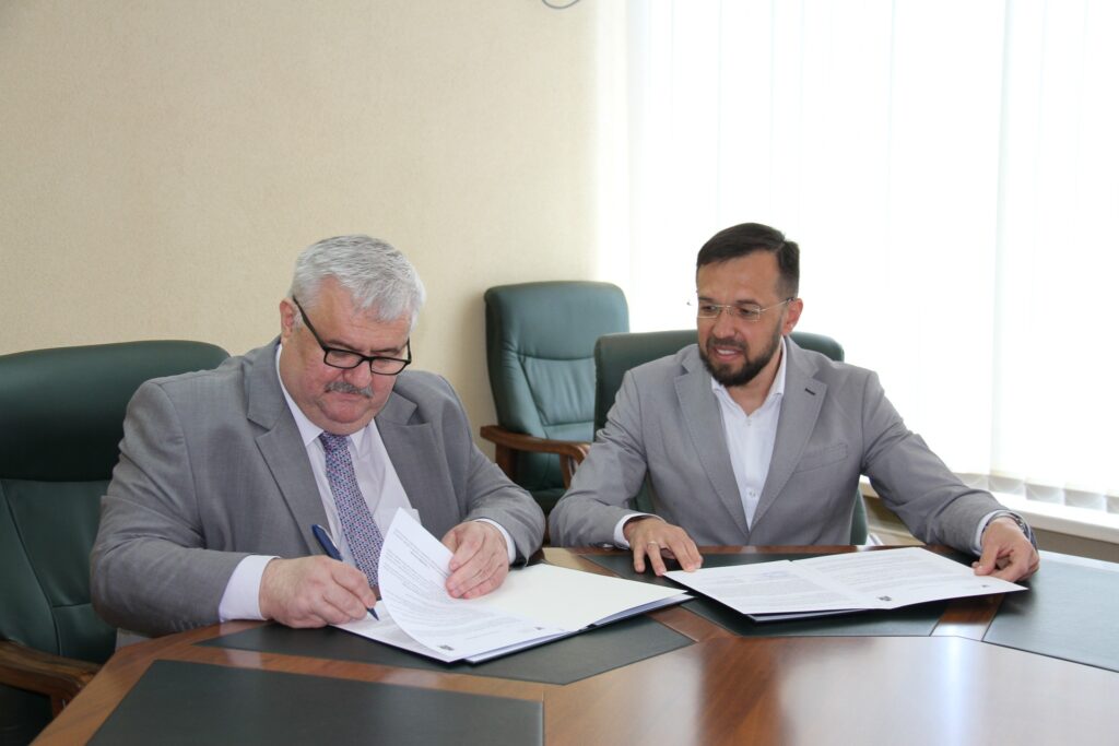Acord de Colaborare semnat între Universitatea de Stat din Moldova și Universitatea de Economie și Tehnologie din Krâvâi Rih, Ucraina