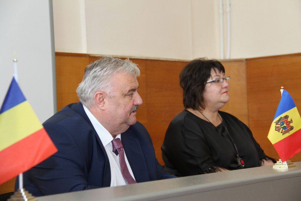 Zece doctoranzi ai Universității de Stat din Moldova au primit Diploma și Titlul de doctor
