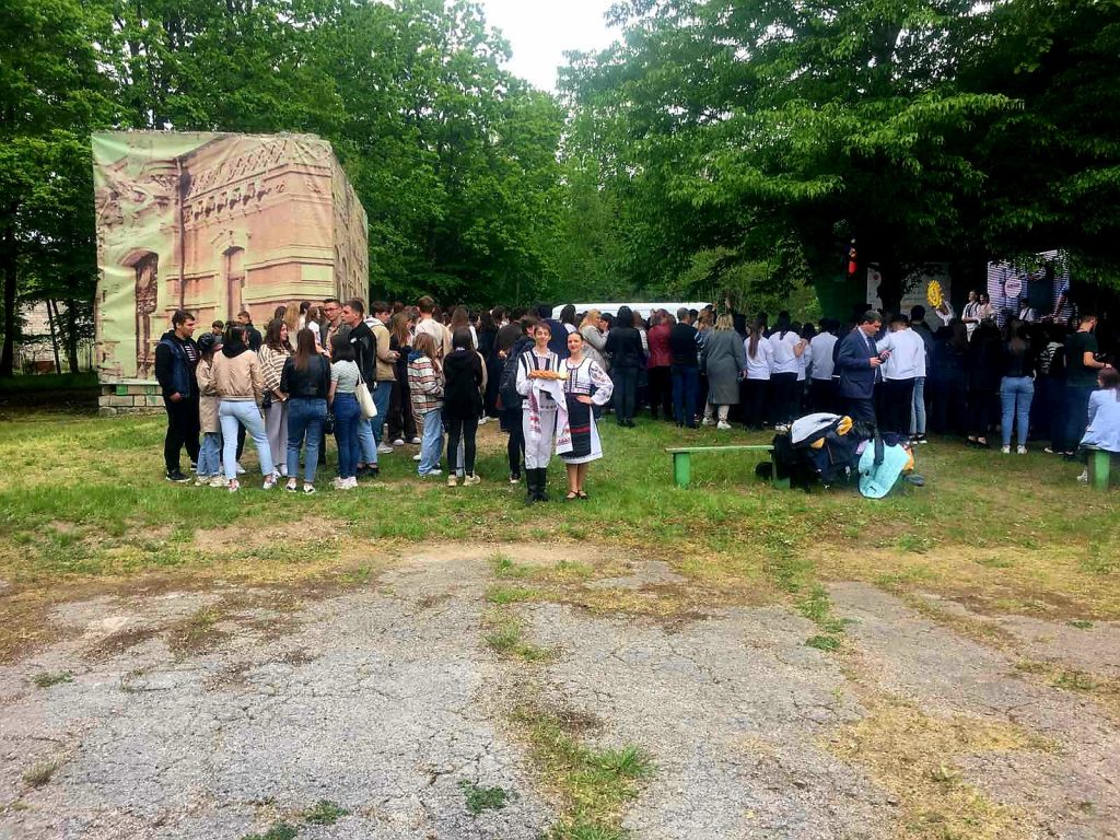 Universitatea de Stat din Moldova participă activ la „Festivalul Profesiilor” organizat în orașul Strășeni