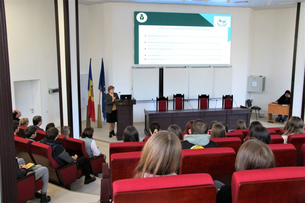 Student USM pentru o zi: liceenii din țară, aleg USM pentru a se informa despre ofertele educaționale universitare
