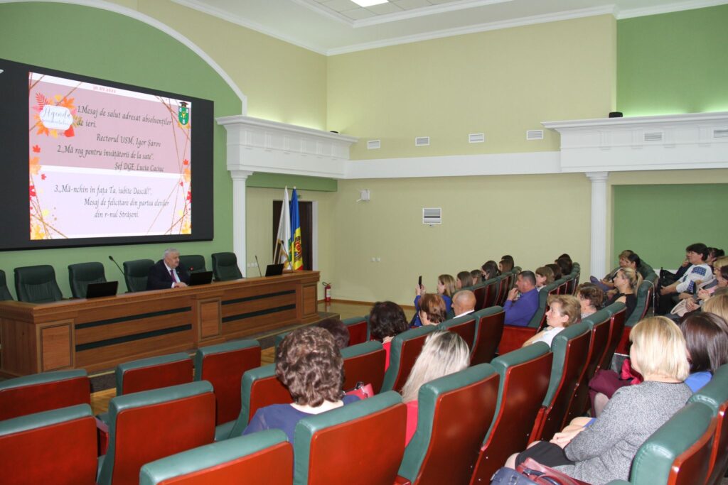 În contextul Zilei profesionale a lucrătorilor din învățământ, USM își exprimă recunoștința pentru cadrele didactice din țară