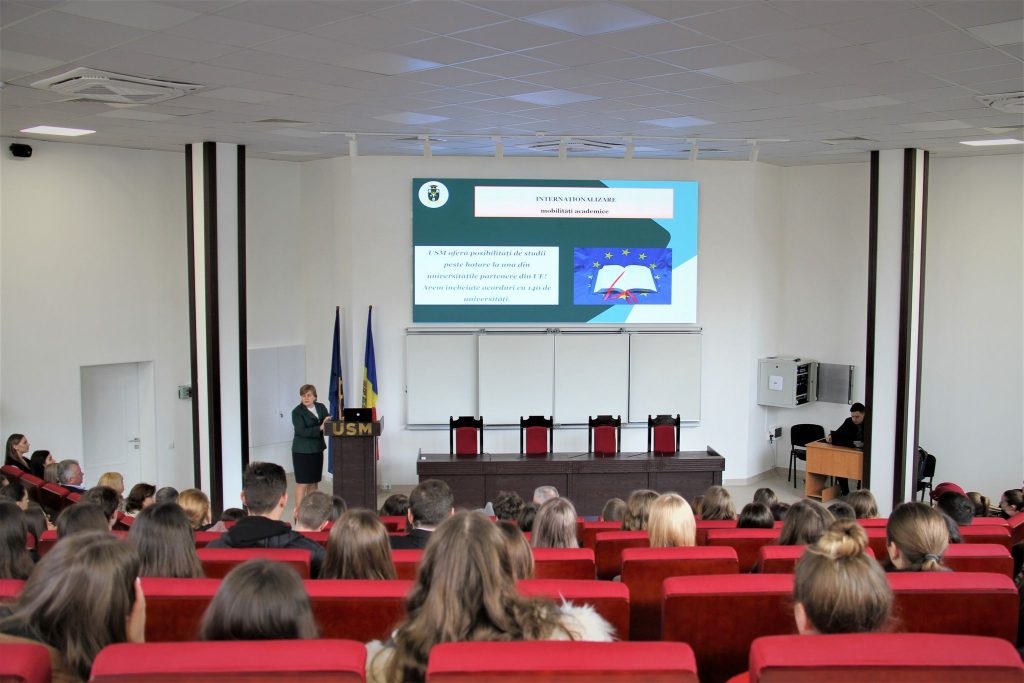 Alți peste 300 de liceeni au participat la Campania „Student USM pentru o zi