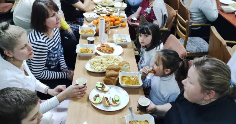 Biserica „Întâmpinarea Domnului” a USM  și comunitatea universitară continuă să ofere sprijin refugiaților ucraineni