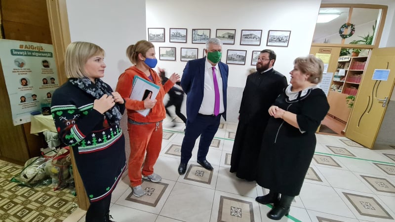 Darurile venite din inimile USM-iste au adus bucurie în sufletul elevilor Liceului Teoretic „Alexandru Ioan Cuza ” din capitală