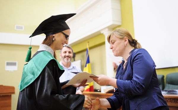 Mesaj de felicitare al prorectorului pentru activitatea didactică a USM, prof. univ., dr. hab., Otilia Dandara, adresat absolvenților Universității de Stat din Moldova