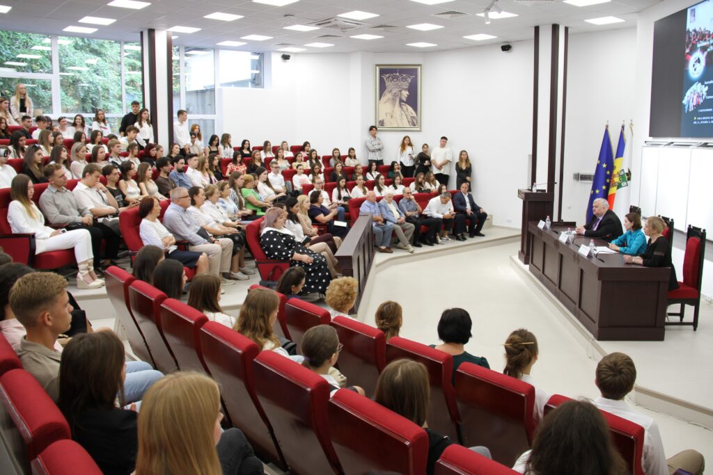 Viitorii jurnaliști formați la USM au avut o întrevedere cu președinta Republicii Moldova