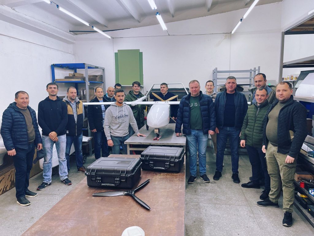 Vizită de studiu la Fabrica DanAero pentru cursanții cursului de formare profesională continuă „Educația pentru Drone”