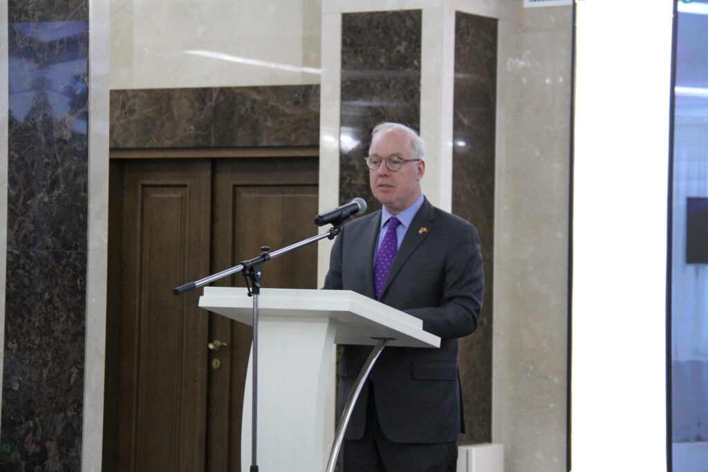 Biblioteca Centrală a Universității de Stat din Moldova a primit o donație de echipament tehnic din partea SUA