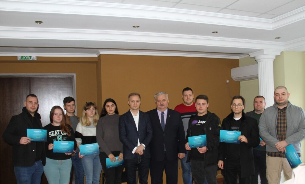 Cursuri de formare profesională pentru angajații USM din domeniul IT, finanțate de Departamentul pentru Relația cu Republica Moldova a Guvernului României