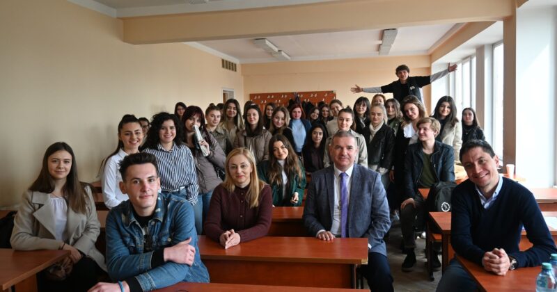 Toleranța interetnică – subiect discutat de reprezentanții Centrului de Drept al Avocaților și studenții FJȘC