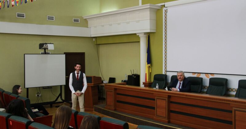 Necesitățile studenților USM – discutate cu Igor ȘAROV, la Ora rectorului