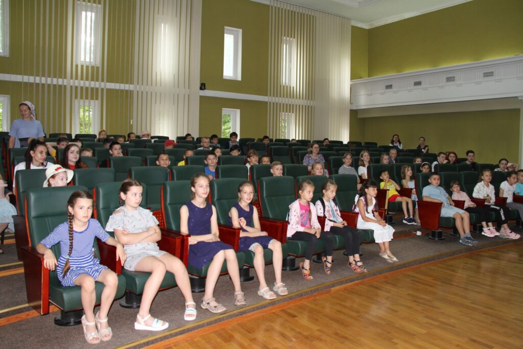 A demarat Tabăra Bucuriei la Universitatea de Stat din Moldova