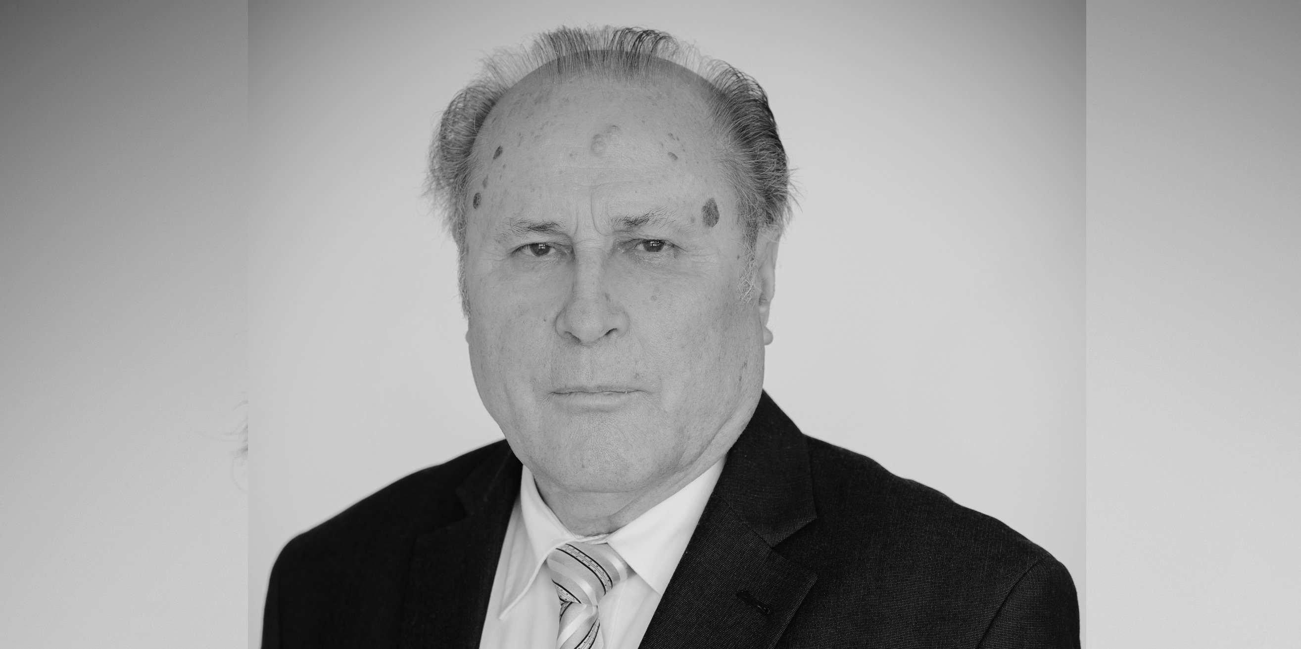 PROGRAMUL FUNERALIILOR PROFESORULUI UNIVERSITAR, DOCTOR HABILITAT ÎN ISTORIE ION NICULIȚĂ