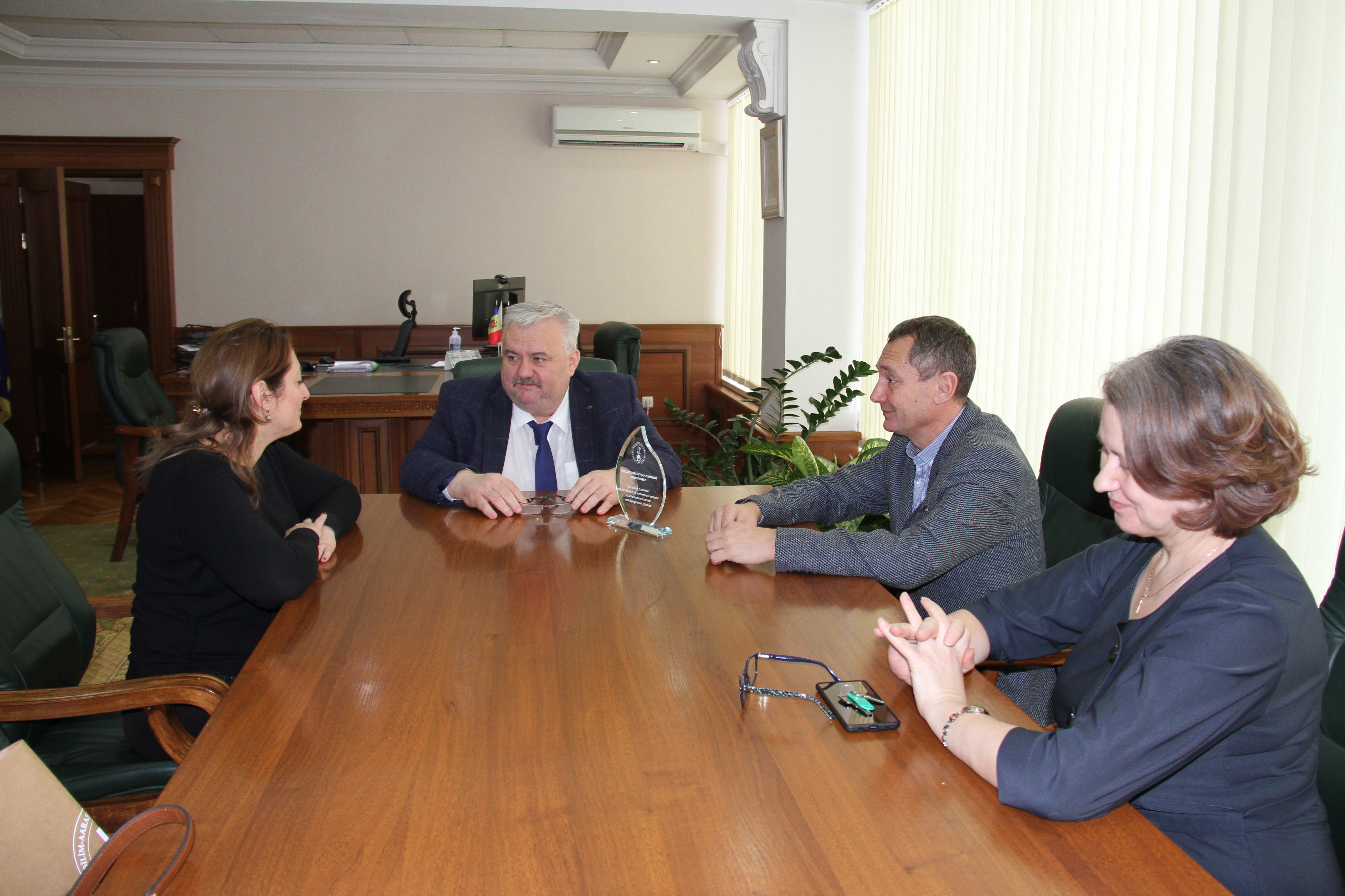 Trofeul aniversar al Centrului de Cercetări Științifice al Găgăuziei „M.V. Marunevici” a fost acordat Universității de Stat din Moldova
