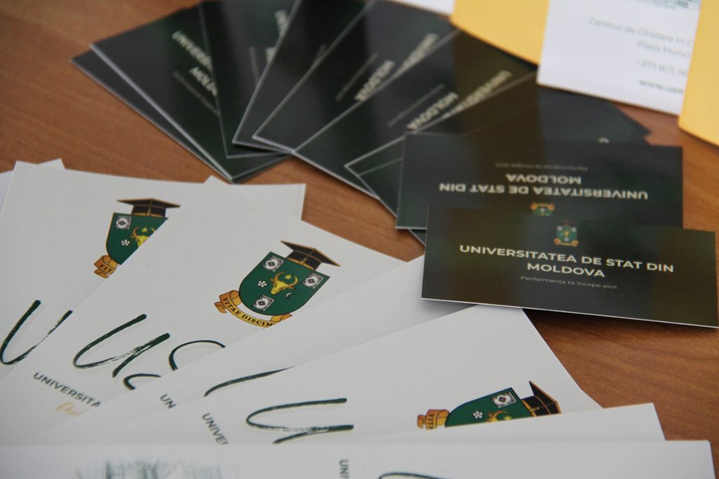 Elevi din trei licee din Chișinău au vizitat Universitatea de Stat din Moldova