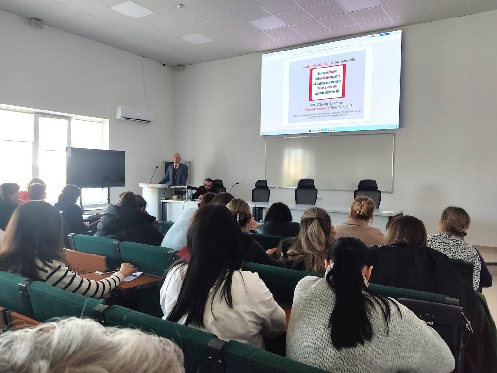 Prof. univ. Dr., Heribert HINZEN a susținut o lecție publică la Universitatea de stat din Moldova