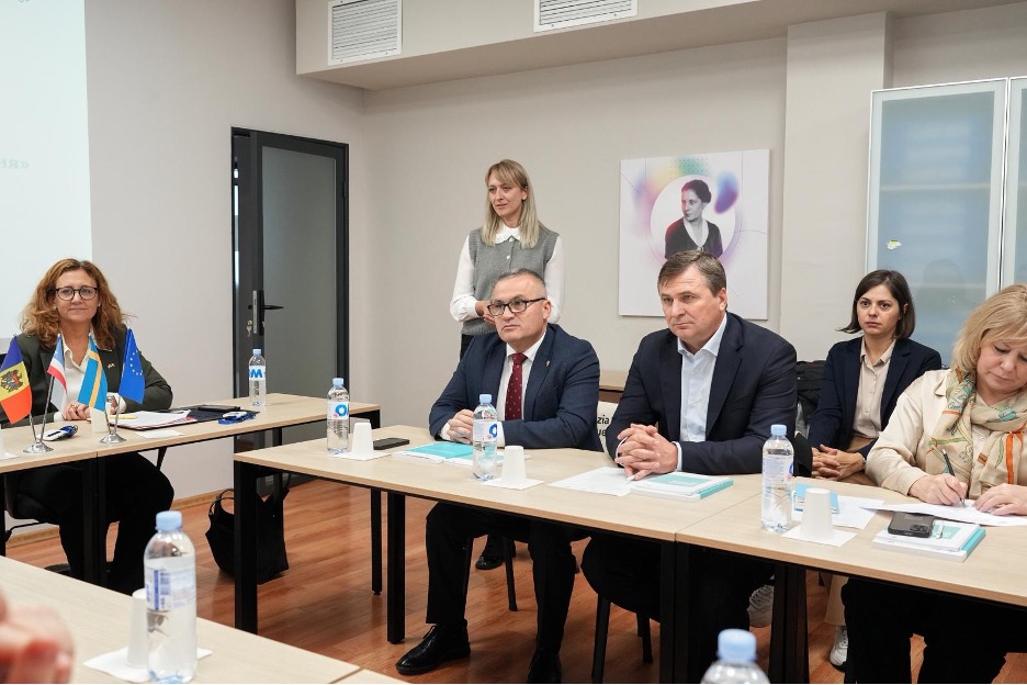 USM a participat la masa rotundă „Dialog și participare – Platforma de Dialog Civic în UTA Găgăuzia”