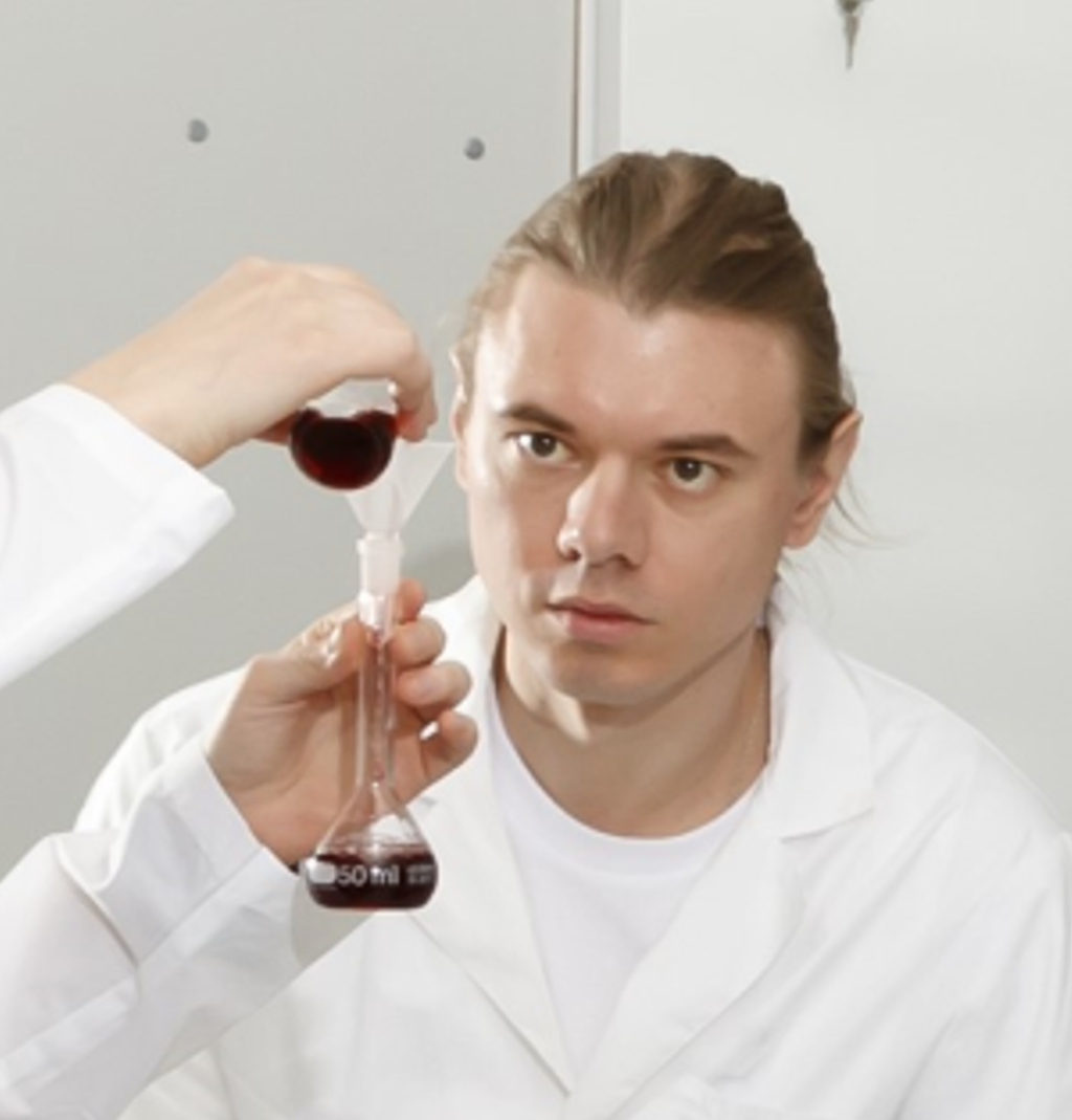 A V I Z privind susținerea publică a tezei de doctorat în științe biologice