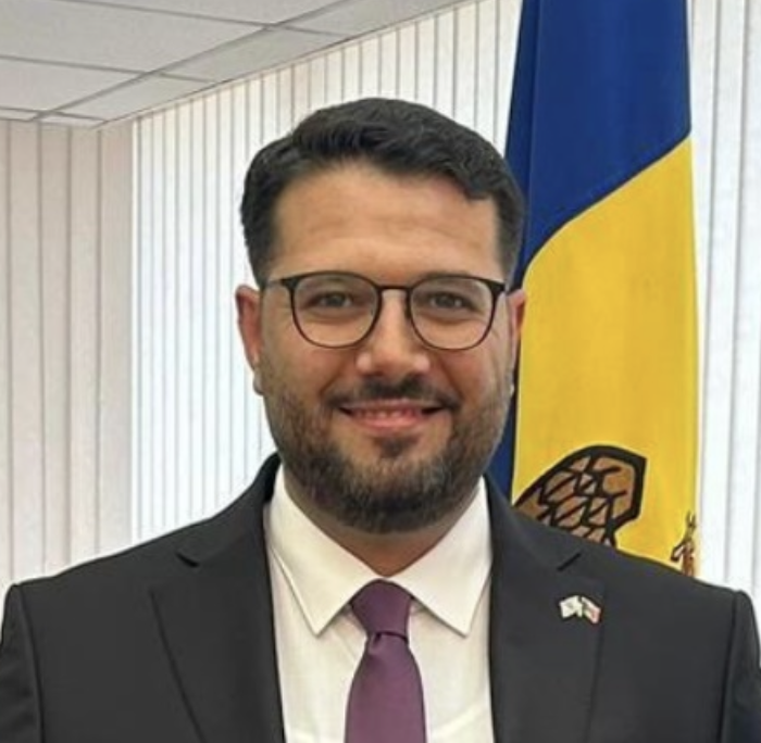 AVIZ PRIVIND SUSȚINEREA PUBLICĂ A TEZEI DE DOCTORAT ÎN ISTORIE